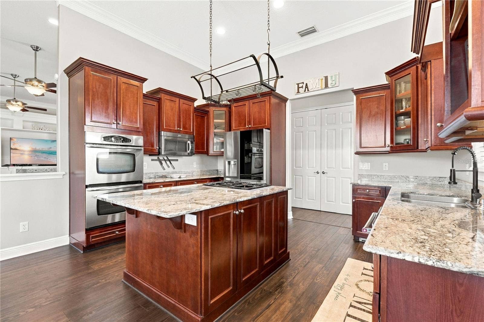 18020 VICTORIAN DRIVE, Clermont, FL 34715 18020 VICTORIAN DRIVE, Clermont, FL 34715