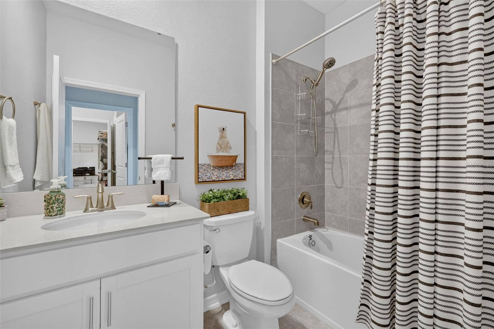 6061 CLAYSTONE WAY, Mount Dora, FL 32757
