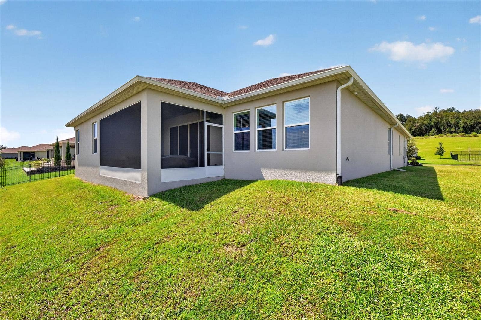 6061 CLAYSTONE WAY, Mount Dora, FL 32757