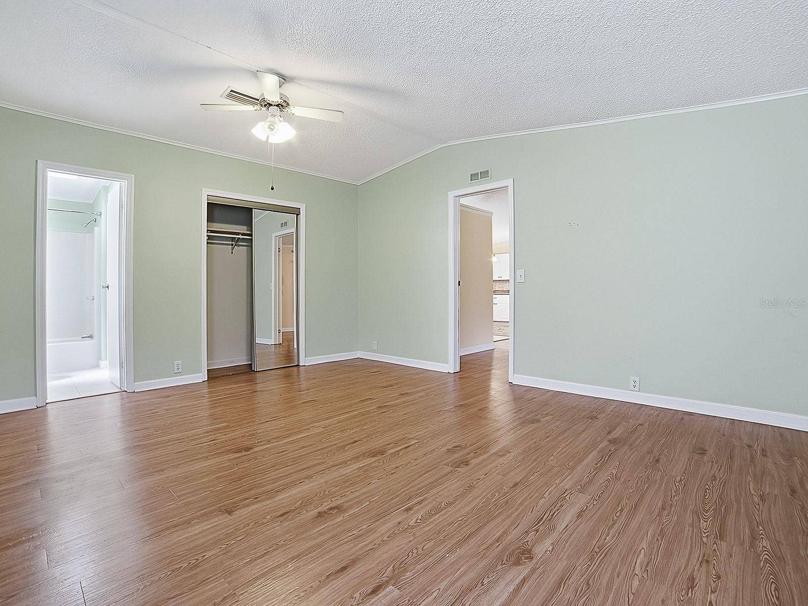25524 BELLE HELENE, Leesburg, FL 34748 25524 BELLE HELENE, Leesburg, FL 34748