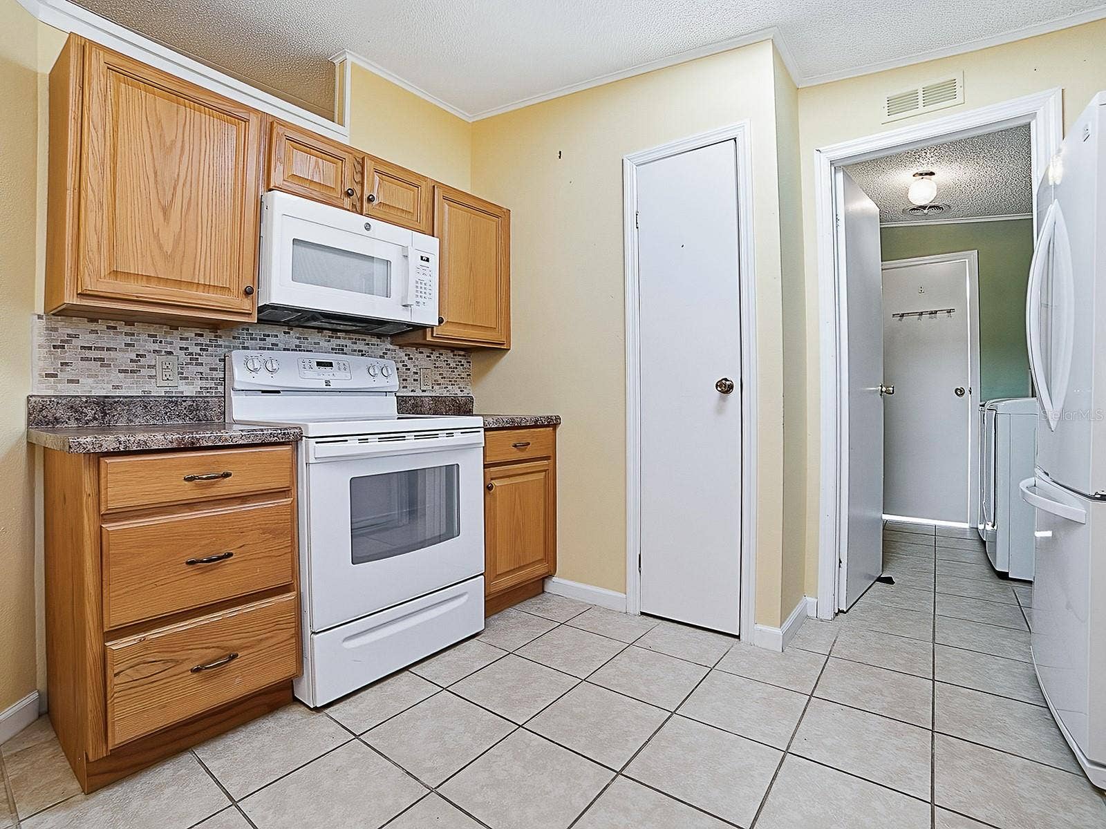 25524 BELLE HELENE, Leesburg, FL 34748 25524 BELLE HELENE, Leesburg, FL 34748