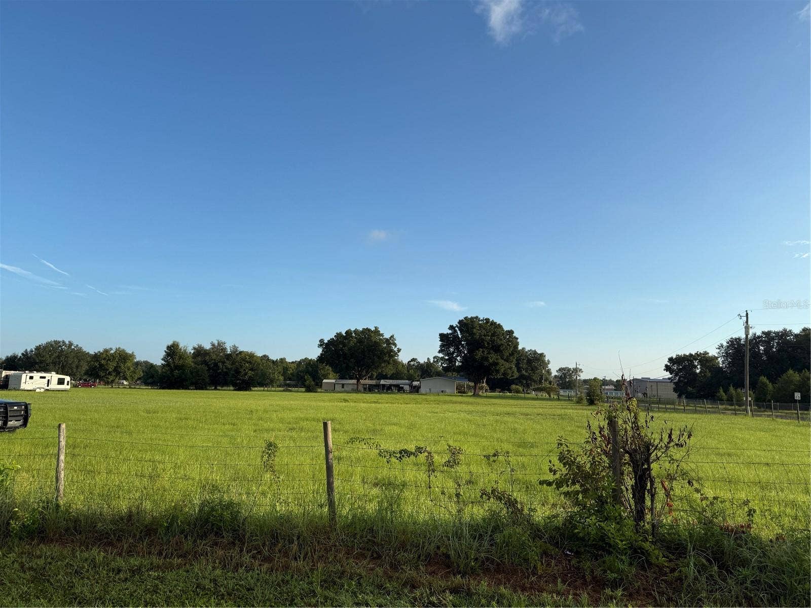 2262 E C-478, Webster, FL 33597 Vacant land next to storage area