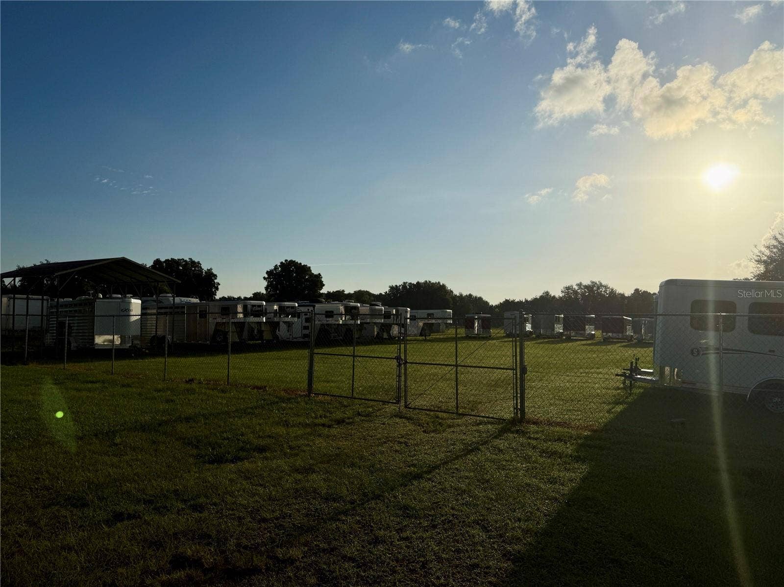 2262 E C-478, Webster, FL 33597 Property is fenced