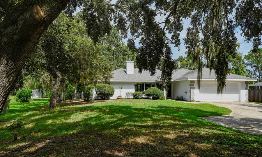 Property photo for 12525 PINE GLEN DRIVE, Leesburg, FL