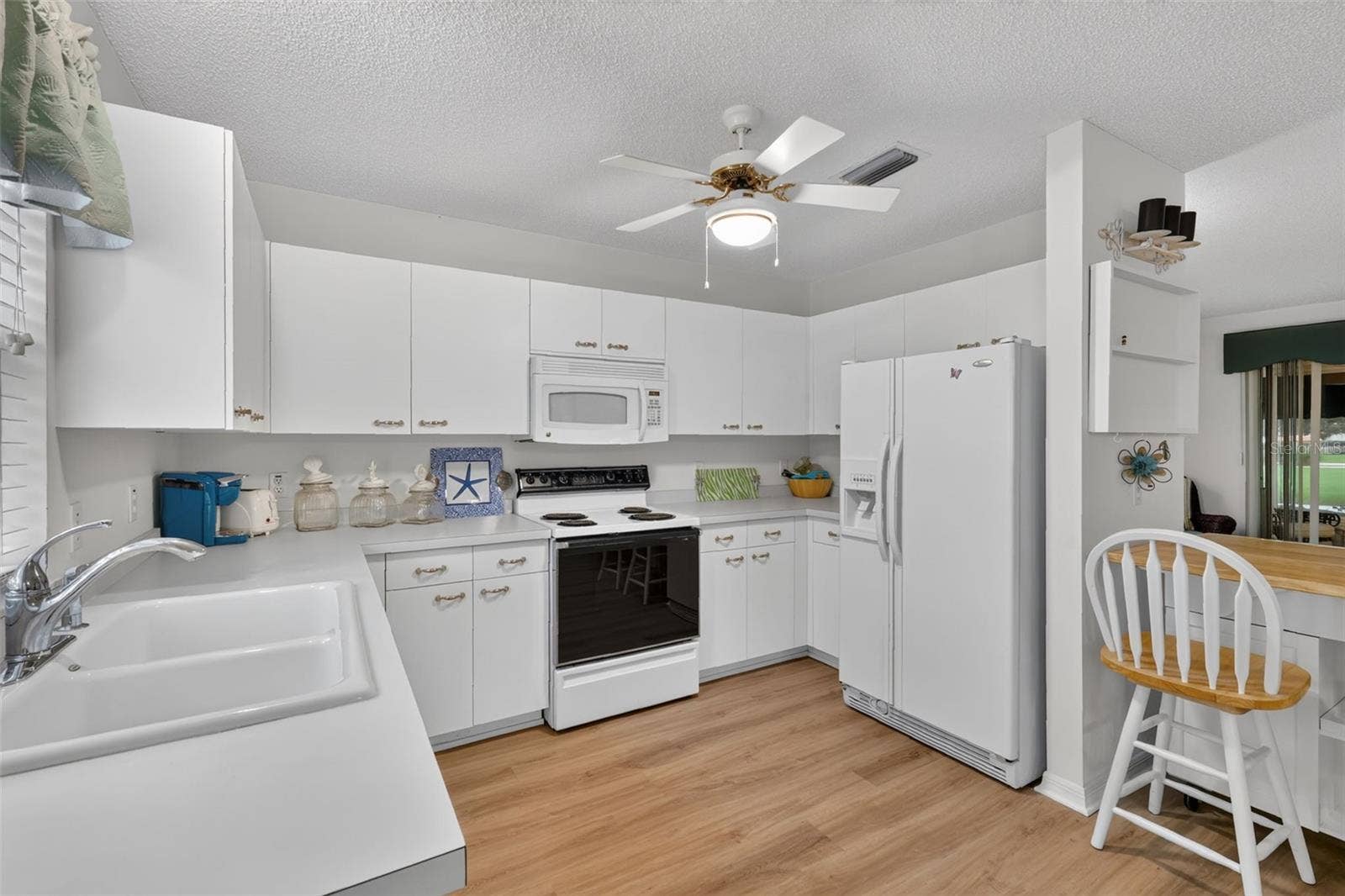 1436 W SCHWARTZ BOULEVARD, Lady Lake, FL 32159