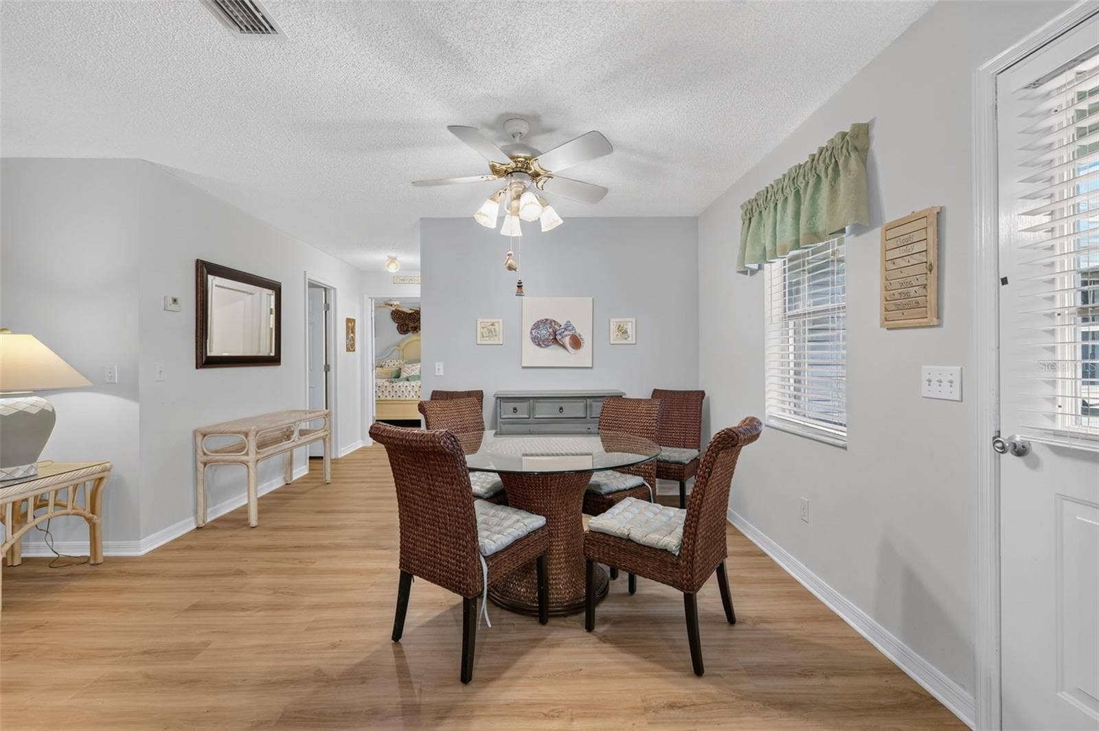 1436 W SCHWARTZ BOULEVARD, Lady Lake, FL 32159