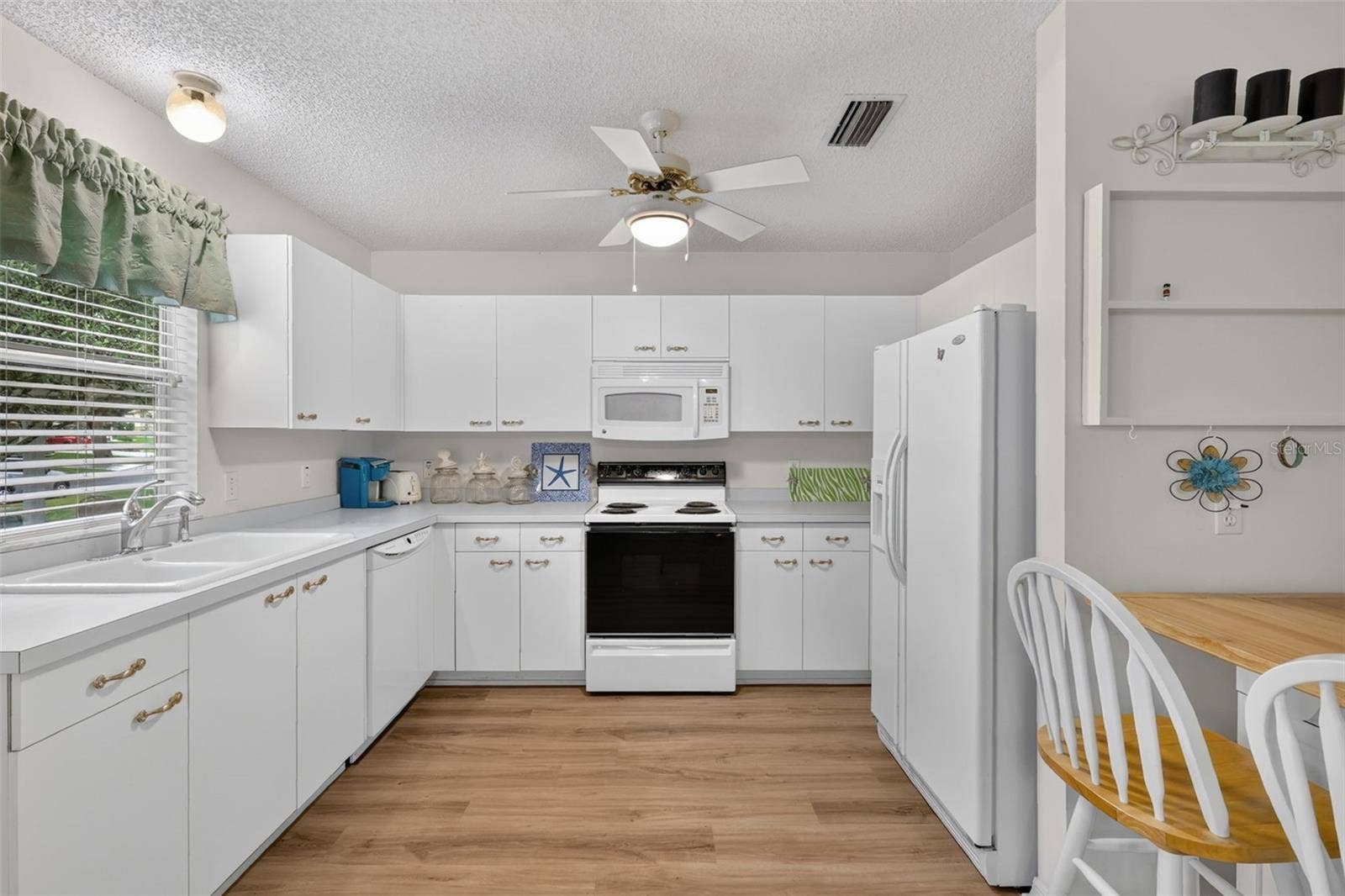 1436 W SCHWARTZ BOULEVARD, Lady Lake, FL 32159