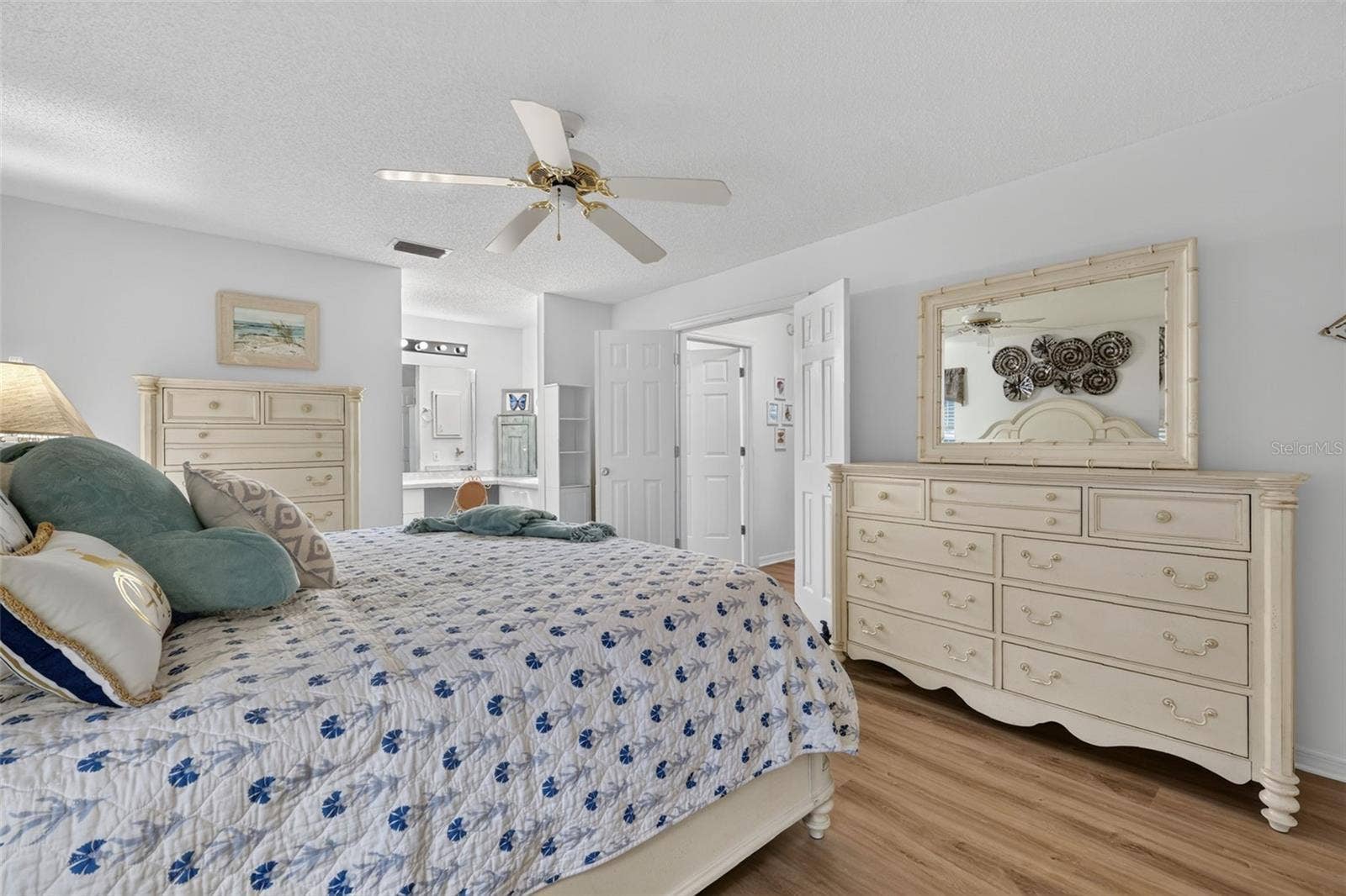 1436 W SCHWARTZ BOULEVARD, Lady Lake, FL 32159