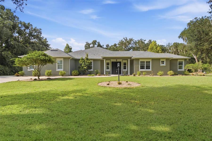 Property photo for 10594 NE 104TH CIRCLE, Oxford, FL