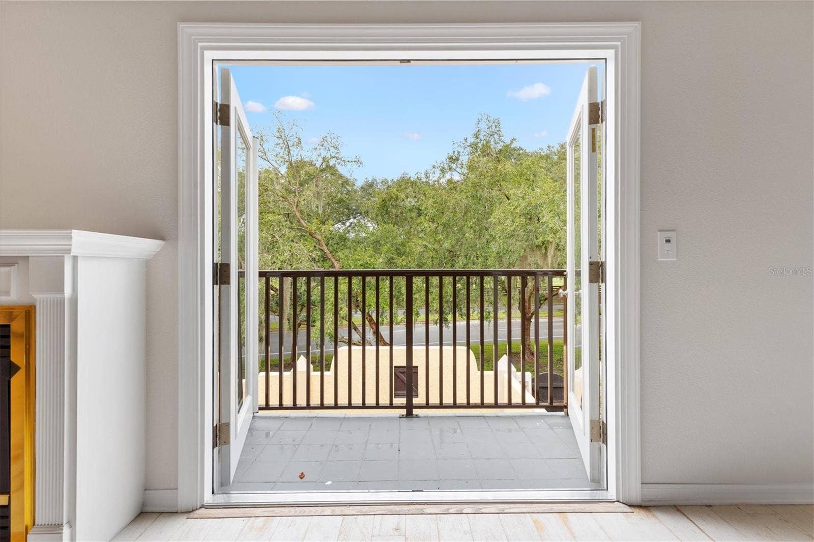 2nd Floor-Private Rear Facing Balcony