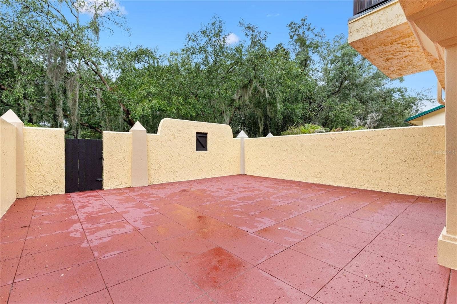 WHAT COULD YOU DO WITH THIS PRIVACY??