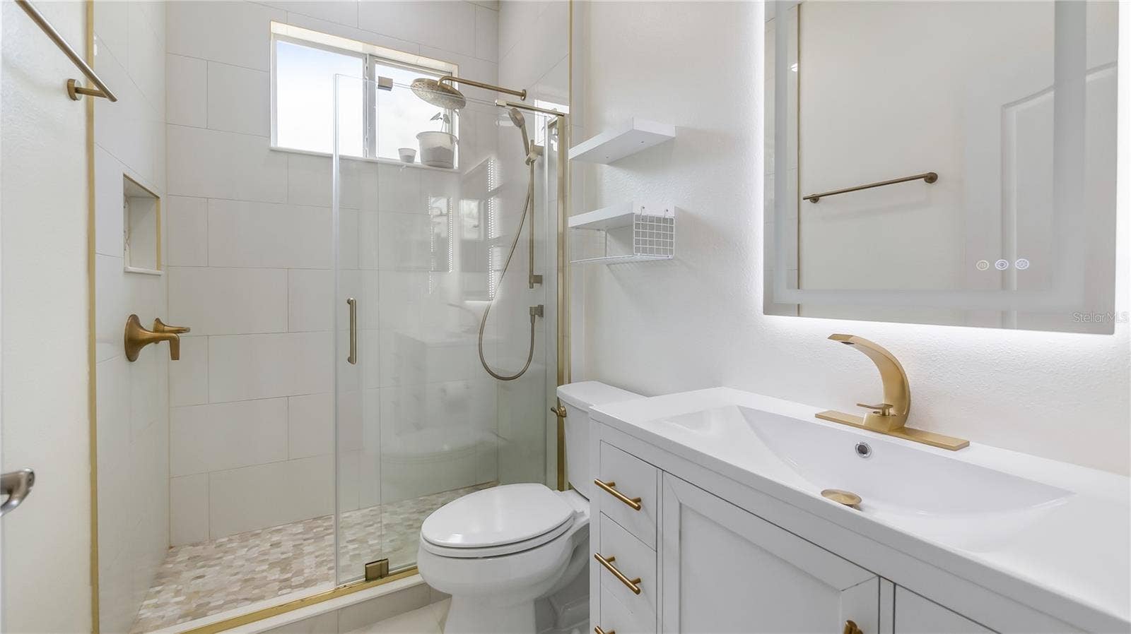 1093 HARMONY LANE, Clermont, FL 34711 Renovated bathroom 2