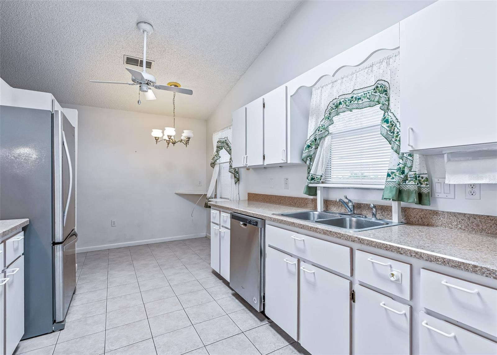 2311 BONNIE VIEW COURT, Leesburg, FL 34788 2311 BONNIE VIEW COURT, Leesburg, FL 34788