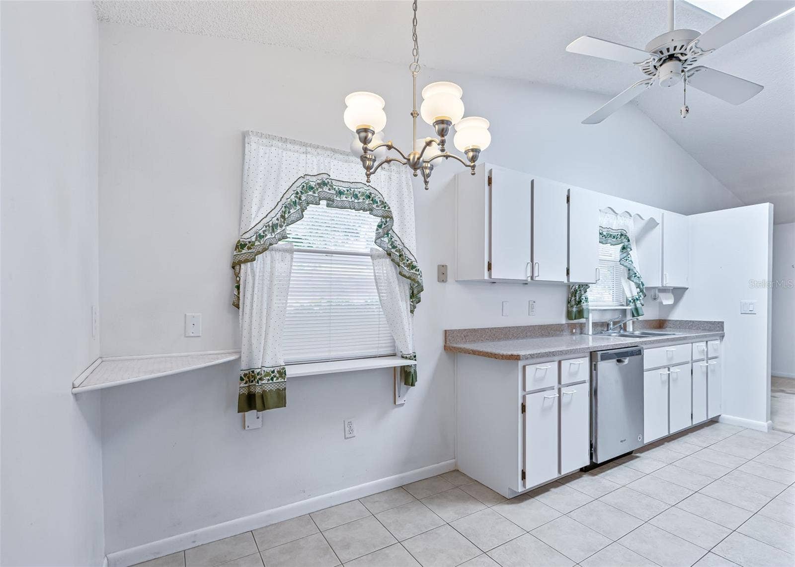 2311 BONNIE VIEW COURT, Leesburg, FL 34788 2311 BONNIE VIEW COURT, Leesburg, FL 34788