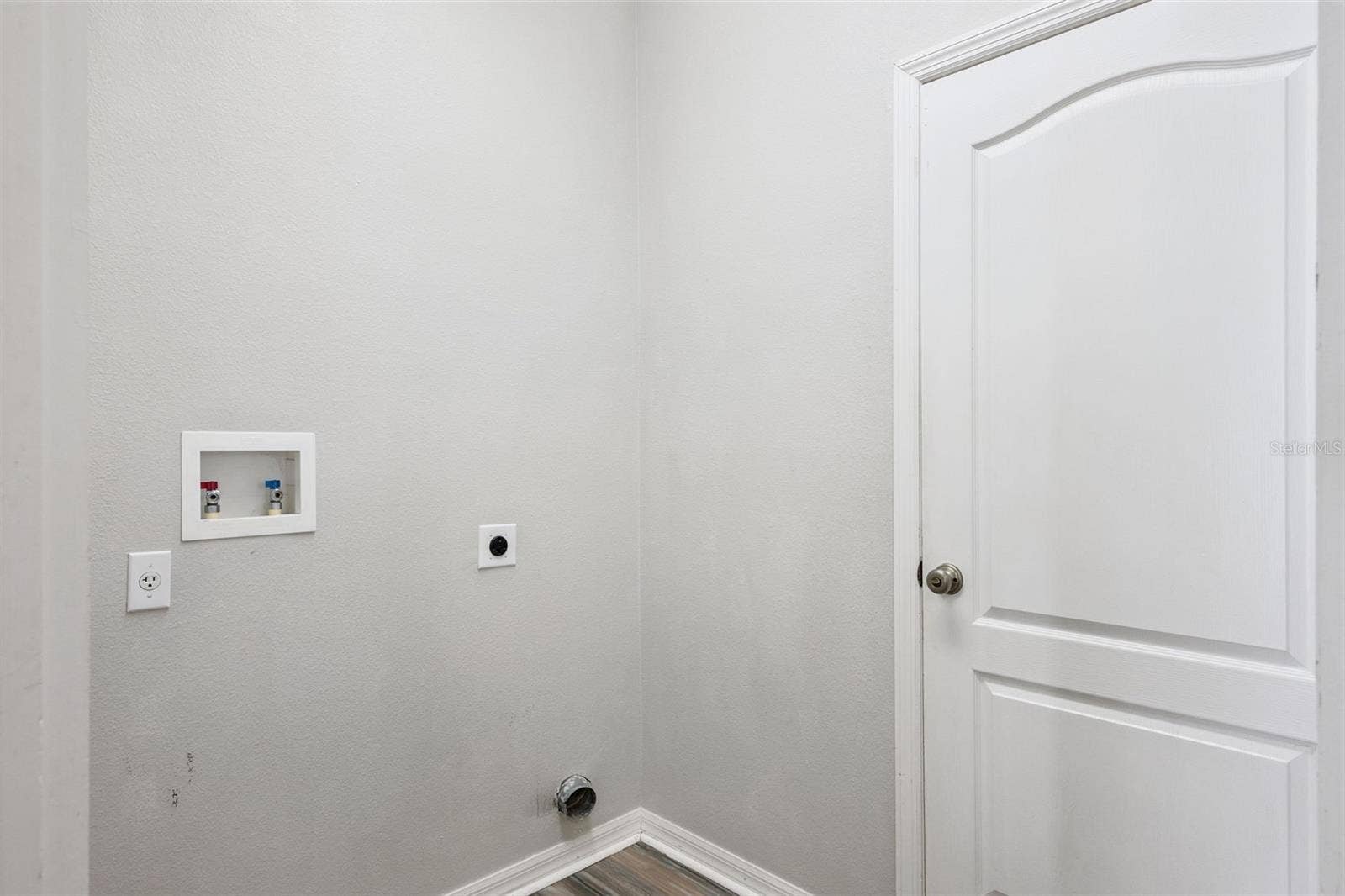 542 GROVES END LANE, Winter Garden, FL 34787 Utility room
