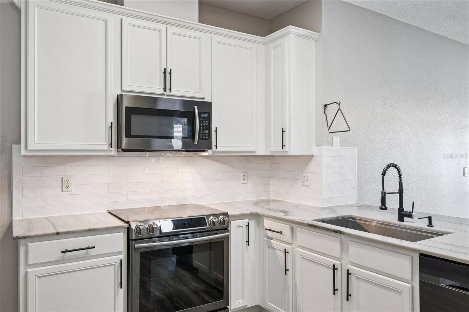 542 GROVES END LANE, Winter Garden, FL 34787 kitchen