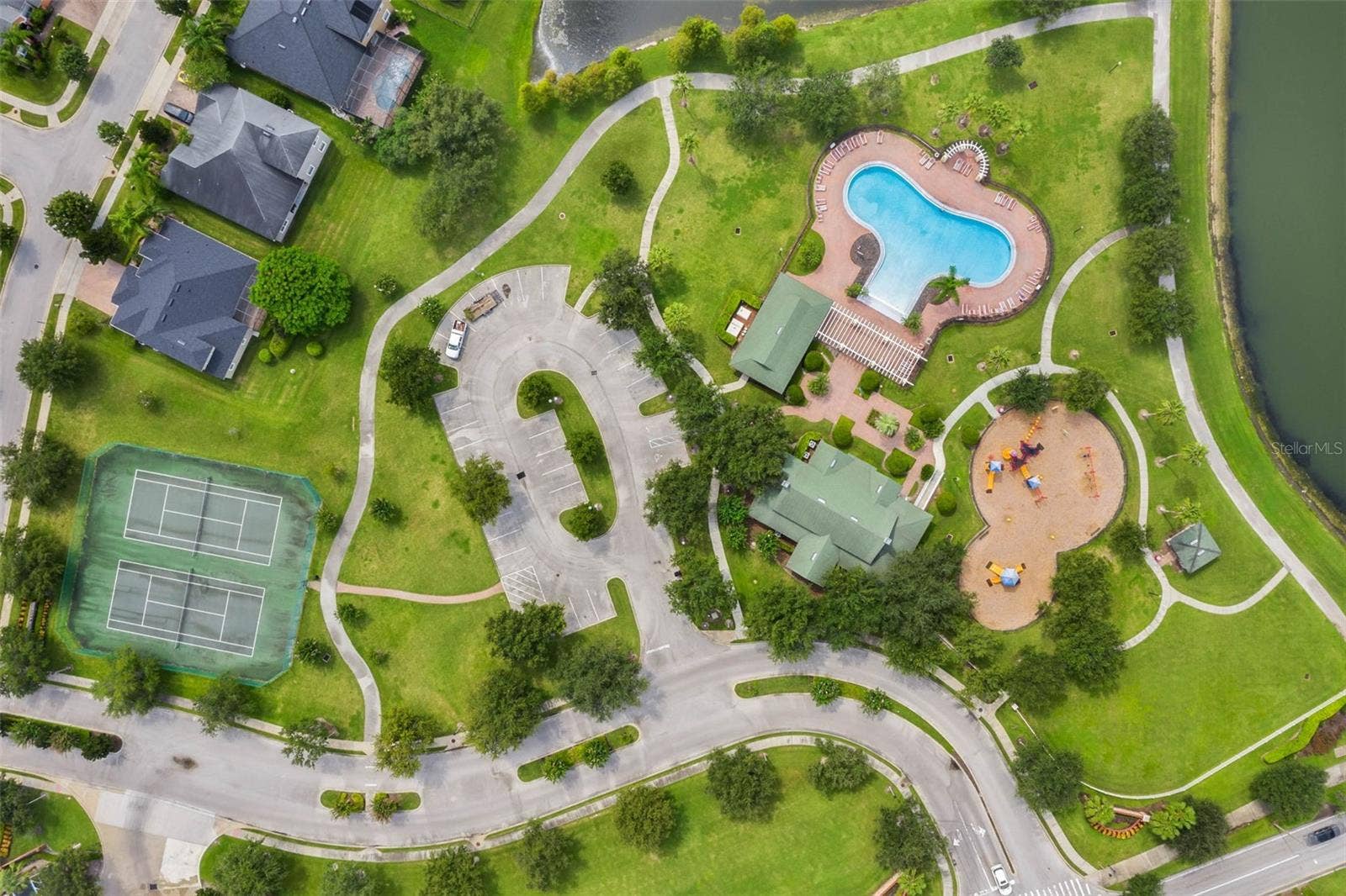 542 GROVES END LANE, Winter Garden, FL 34787 community amenities