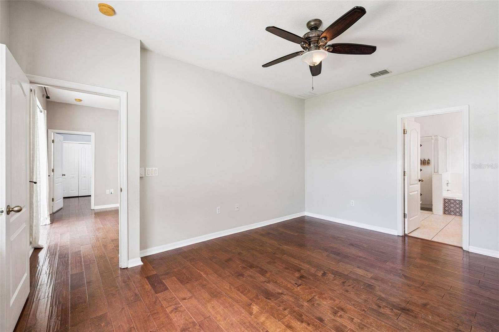 542 GROVES END LANE, Winter Garden, FL 34787 primary suite