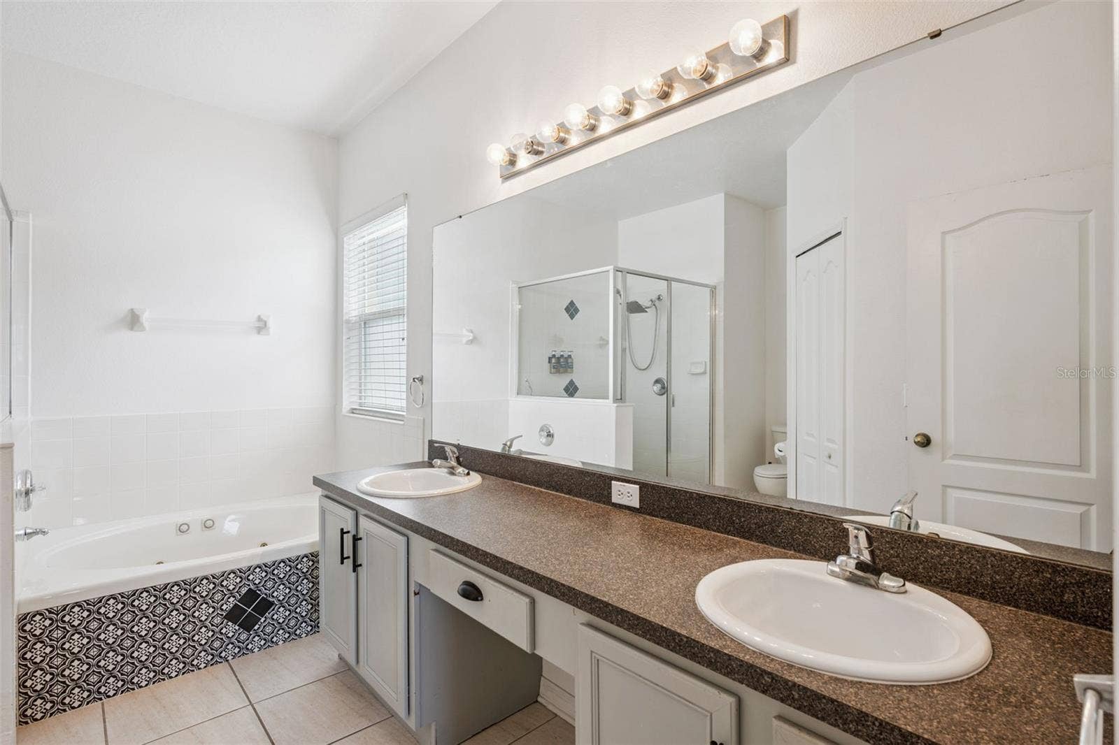 542 GROVES END LANE, Winter Garden, FL 34787 primary bathroom