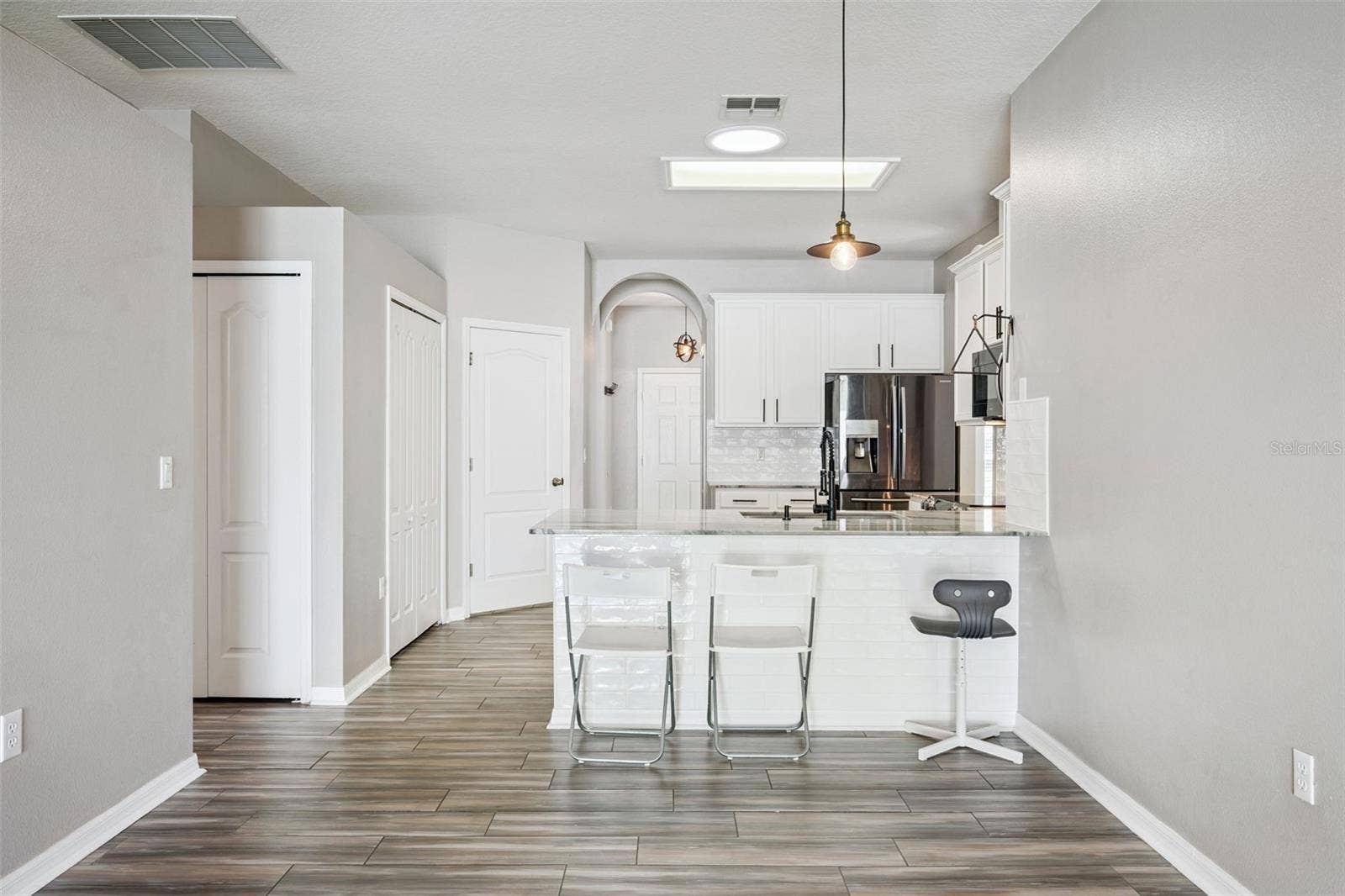 542 GROVES END LANE, Winter Garden, FL 34787 kitchen / family