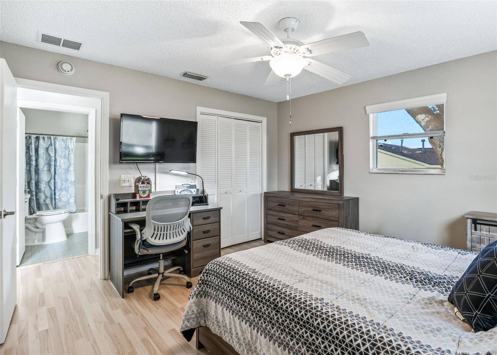 17632 SE 92ND GRANTHAM TERRACE, The Villages, FL 32162 17632 SE 92ND GRANTHAM TERRACE, The Villages, FL 32162