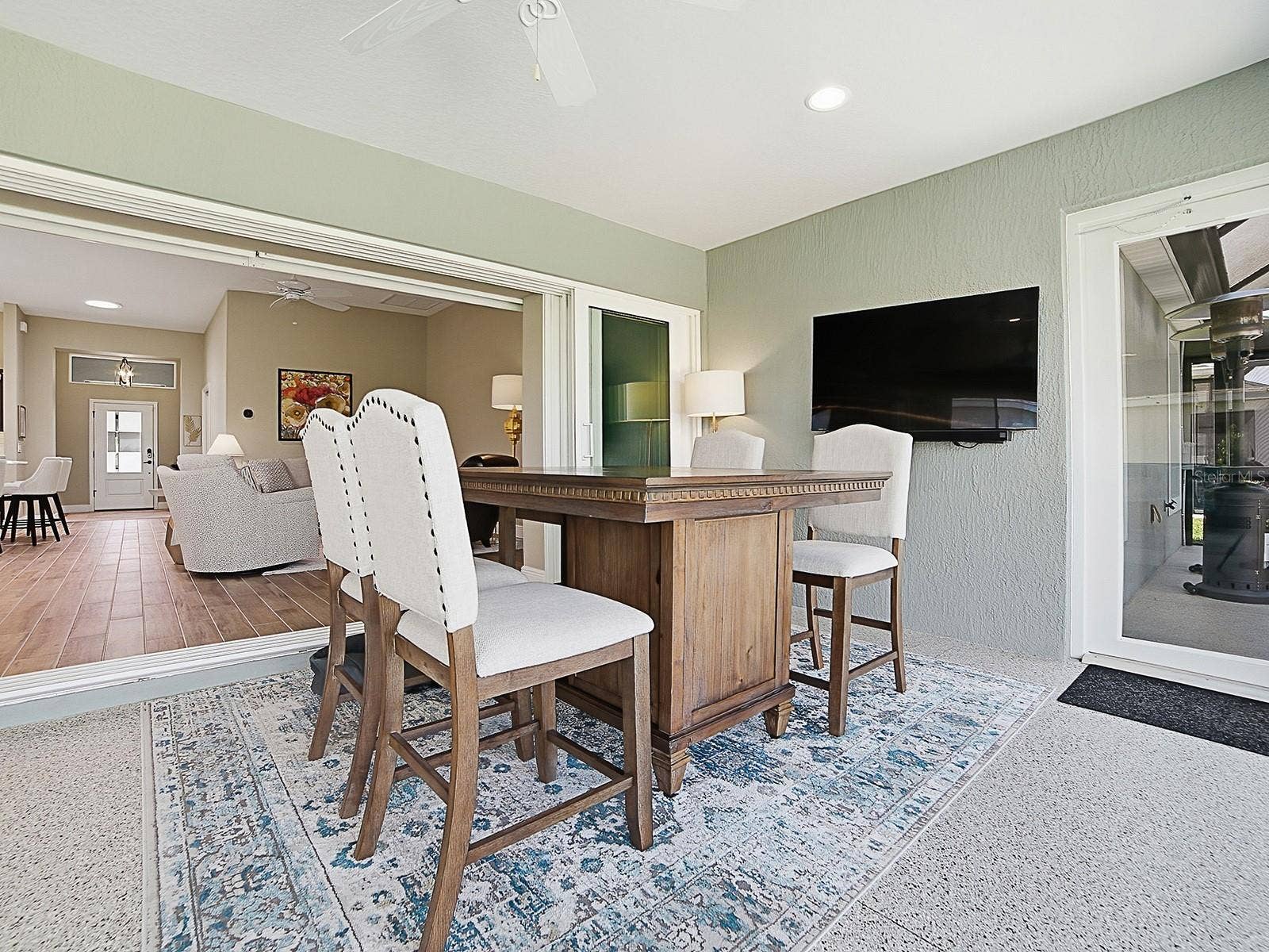 3075 LICCIARDELLO PATH, The Villages, FL 32163 ANOTHER GREAT PLACE FOR ENTERTAINING OR DINING IN YOUR FLORIDA ROOM!