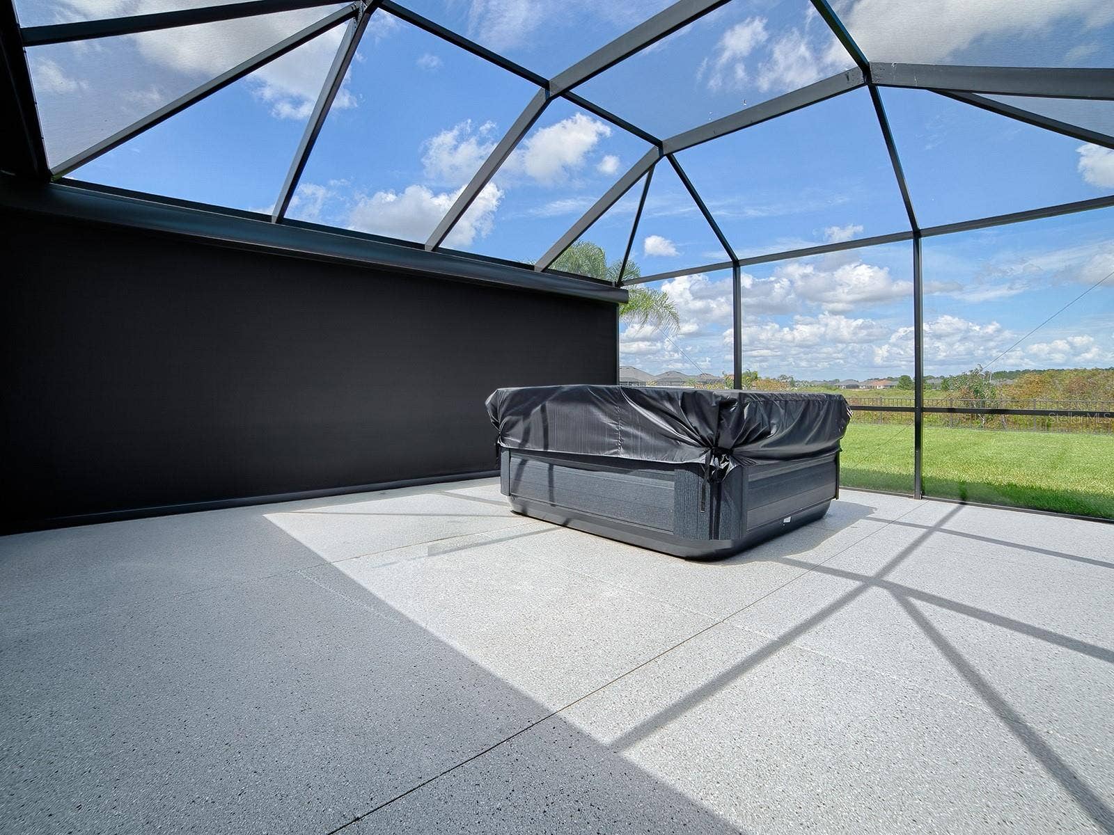 3075 LICCIARDELLO PATH, The Villages, FL 32163 REMOTE SHADE WAS ADDED FOR COMPLETE PRIVACY!