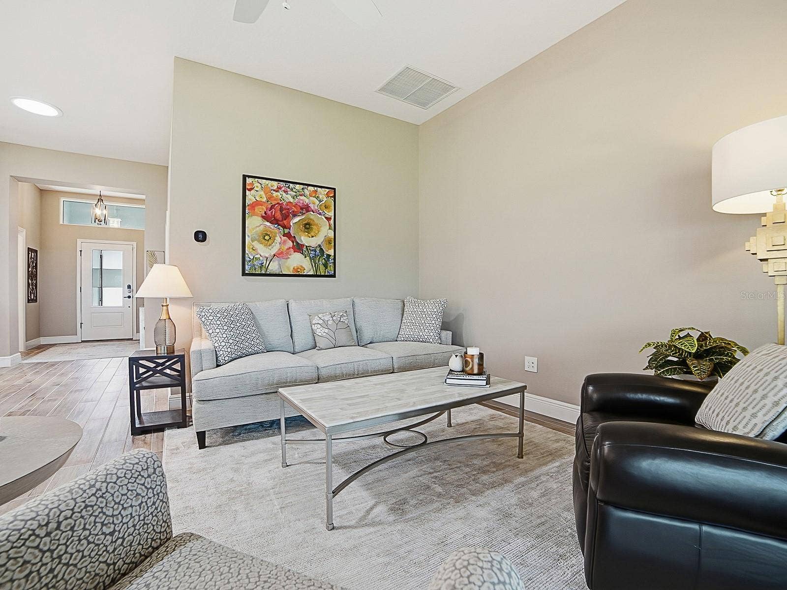 3075 LICCIARDELLO PATH, The Villages, FL 32163 SPACIOUS BUT COZY LIVING ROOM!