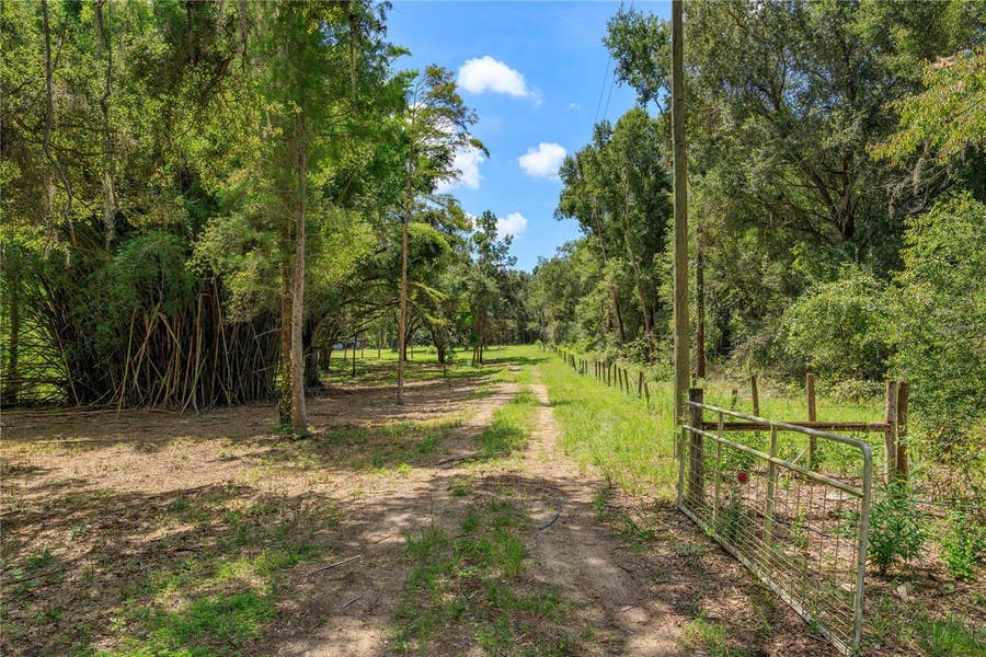 Property photo for 22406 BELGARD LANE, Astatula, FL