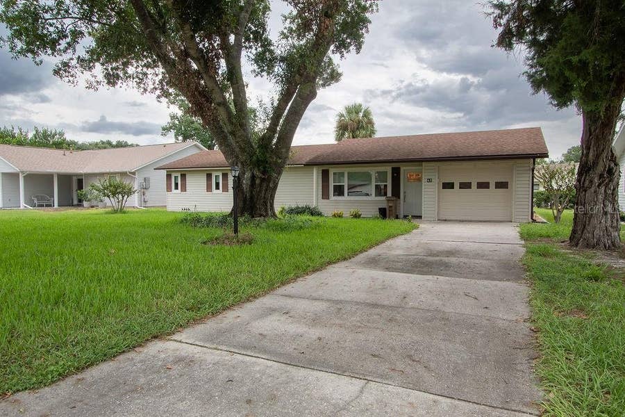 Property photo for 62 ABERDEEN CIRCLE, Leesburg, FL