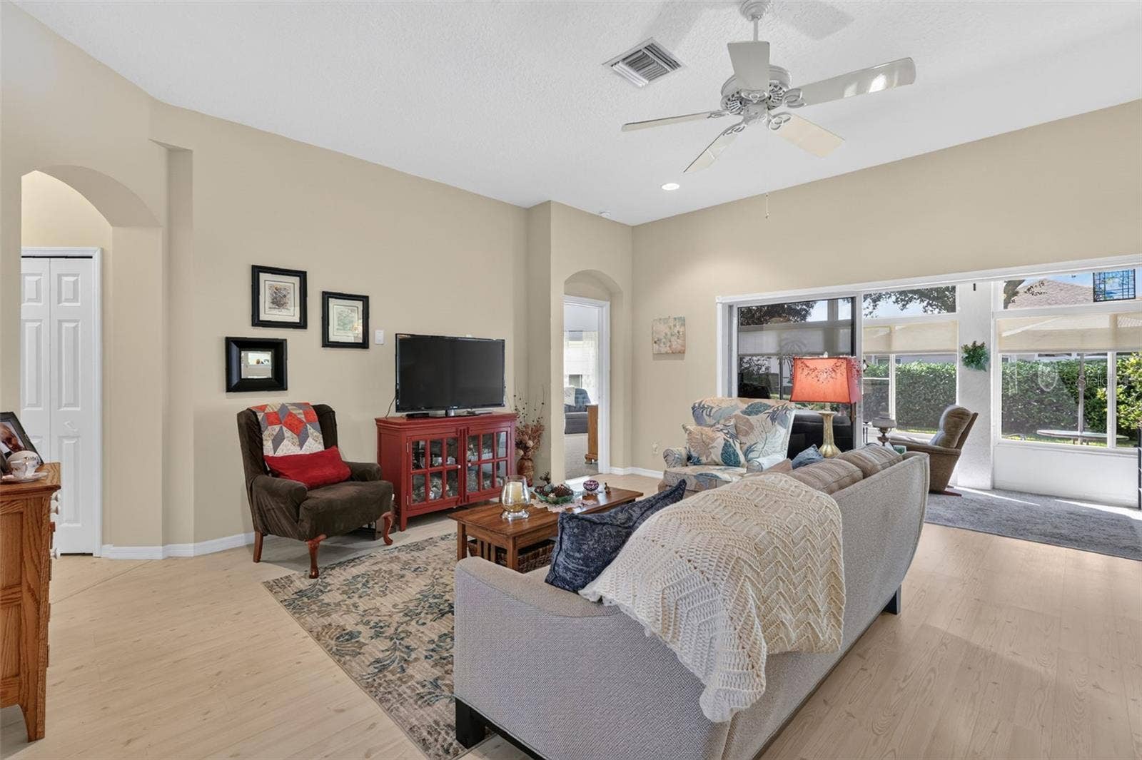 5138 AURORA DRIVE, Leesburg, FL 34748 5138 AURORA DRIVE, Leesburg, FL 34748