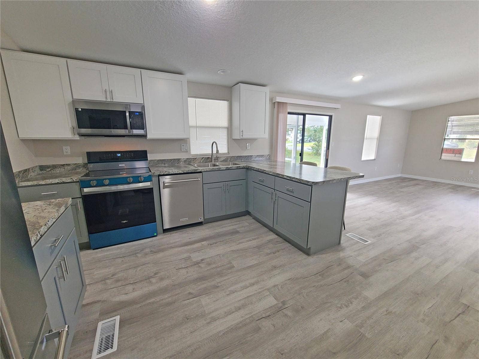710 COACHMAN DRIVE, Leesburg, FL 34748 710 COACHMAN DRIVE, Leesburg, FL 34748