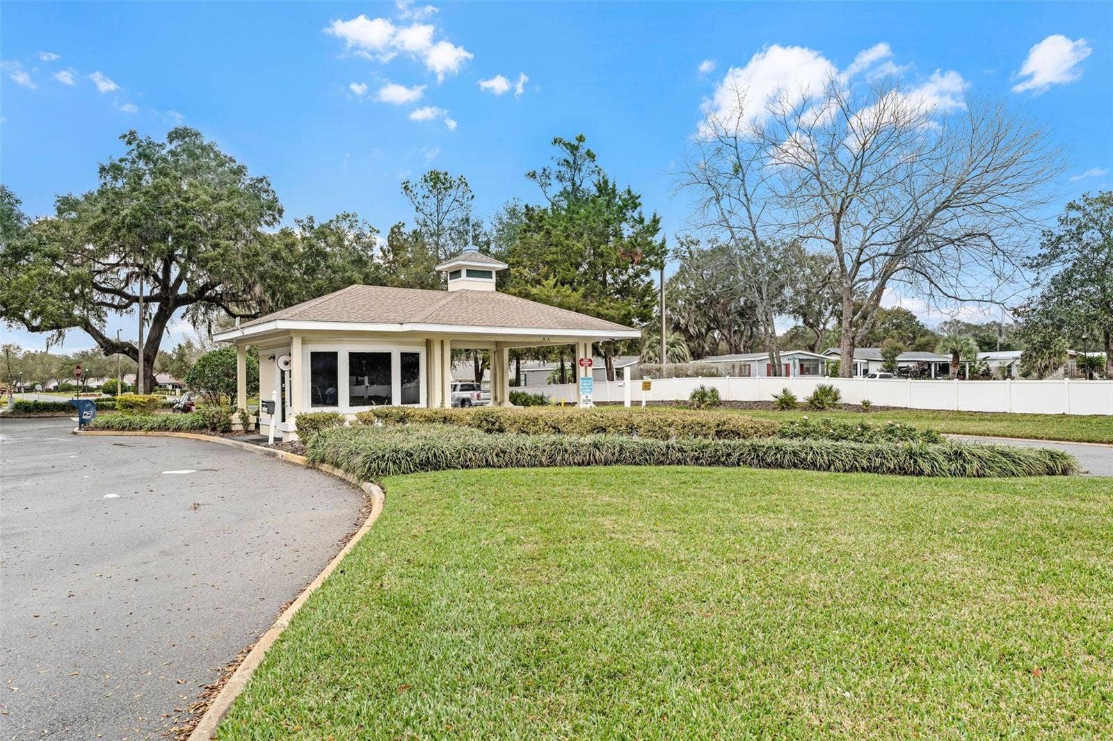 439 GRAND VISTA TRAIL, Leesburg, FL 34748 439 GRAND VISTA TRAIL, Leesburg, FL 34748