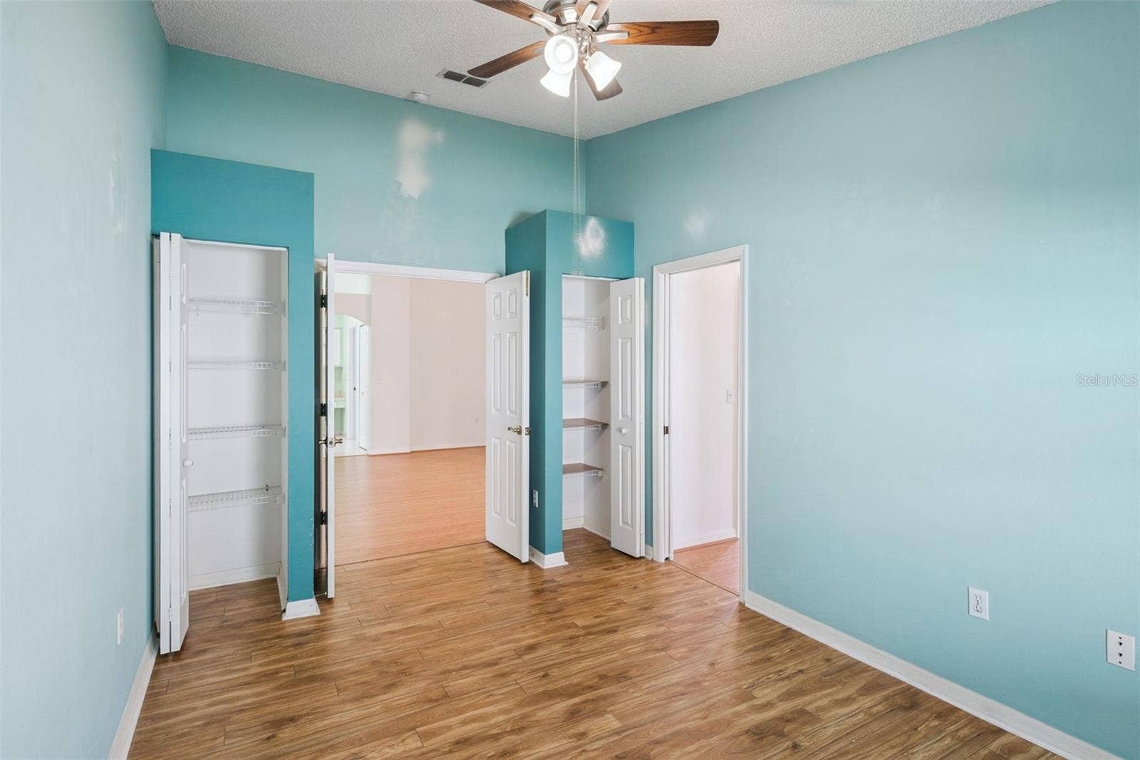 439 GRAND VISTA TRAIL, Leesburg, FL 34748 439 GRAND VISTA TRAIL, Leesburg, FL 34748