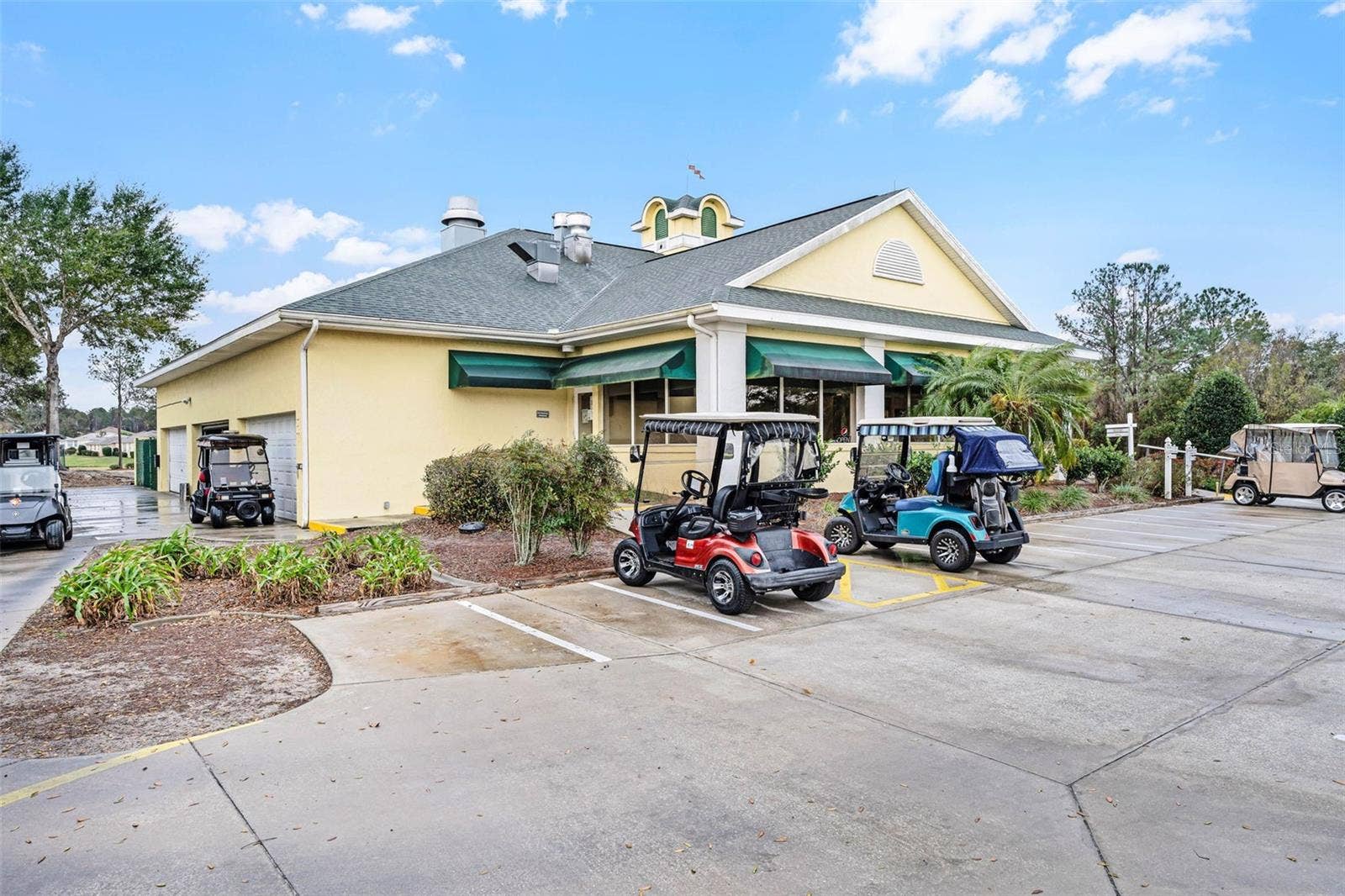 439 GRAND VISTA TRAIL, Leesburg, FL 34748 439 GRAND VISTA TRAIL, Leesburg, FL 34748