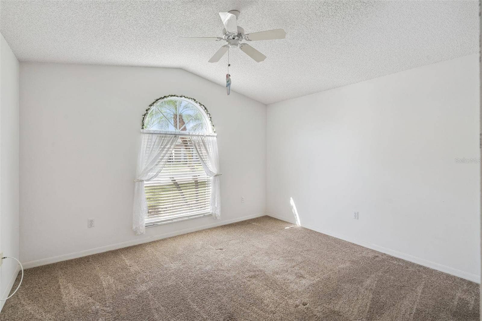 439 GRAND VISTA TRAIL, Leesburg, FL 34748 439 GRAND VISTA TRAIL, Leesburg, FL 34748