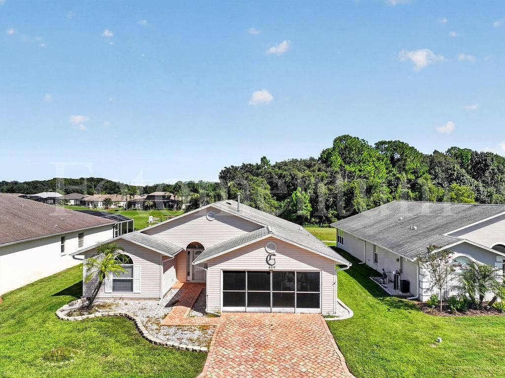 439 GRAND VISTA TRAIL, Leesburg, FL 34748 439 GRAND VISTA TRAIL, Leesburg, FL 34748