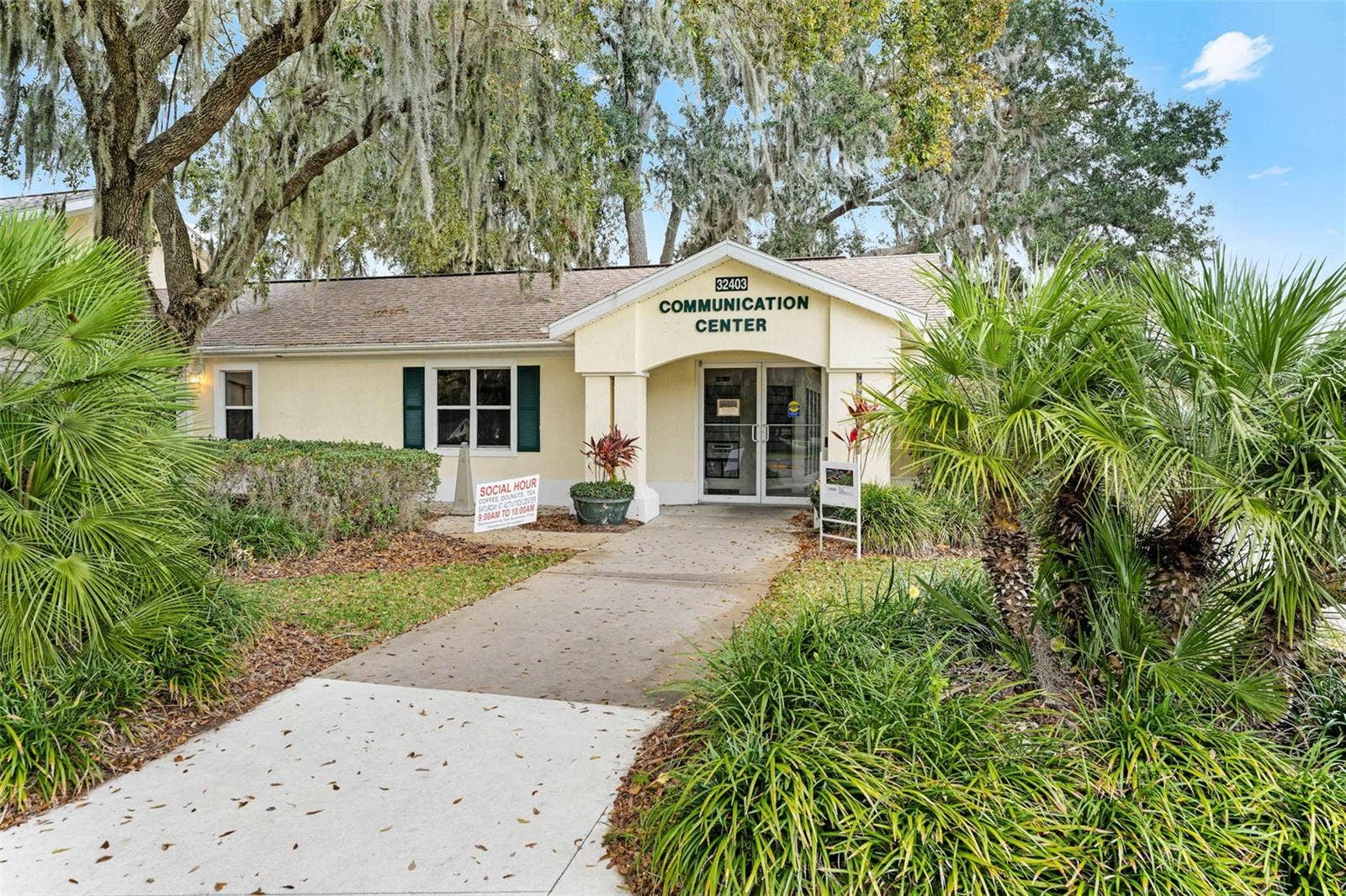 439 GRAND VISTA TRAIL, Leesburg, FL 34748 439 GRAND VISTA TRAIL, Leesburg, FL 34748