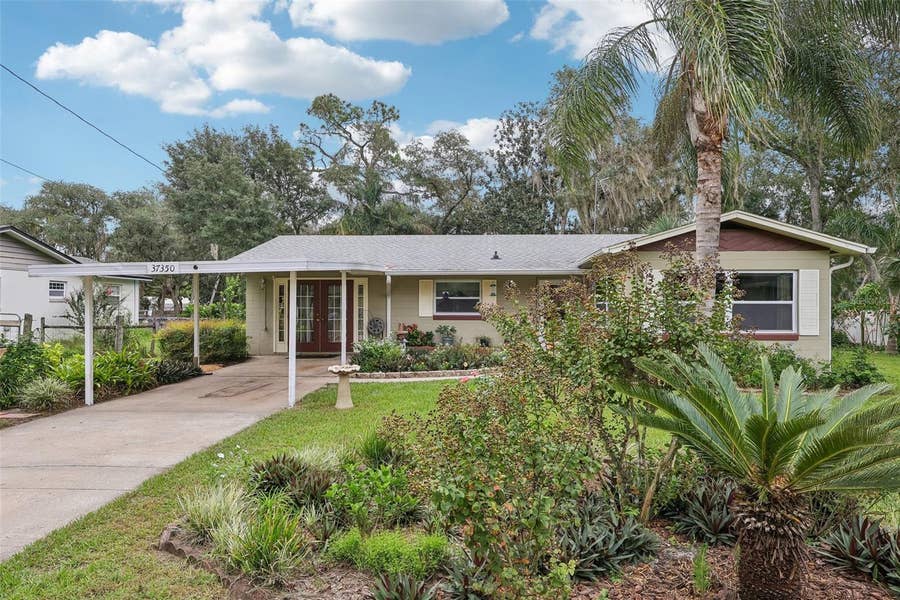 Property photo for 37350 OAK LANE, Umatilla, FL
