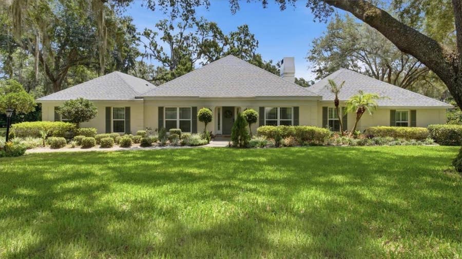 Property photo for 33746 SPRING DRIVE, Leesburg, FL