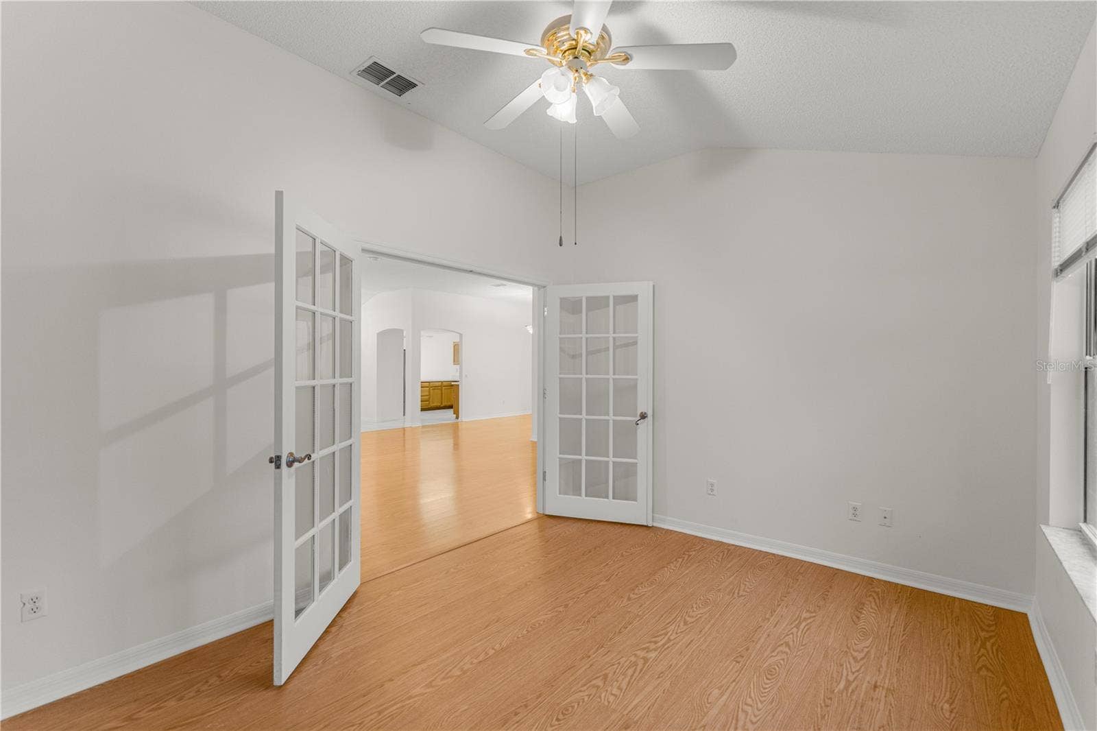 1232 CABELLA CIRCLE, The Villages, FL 32159 Den/Office