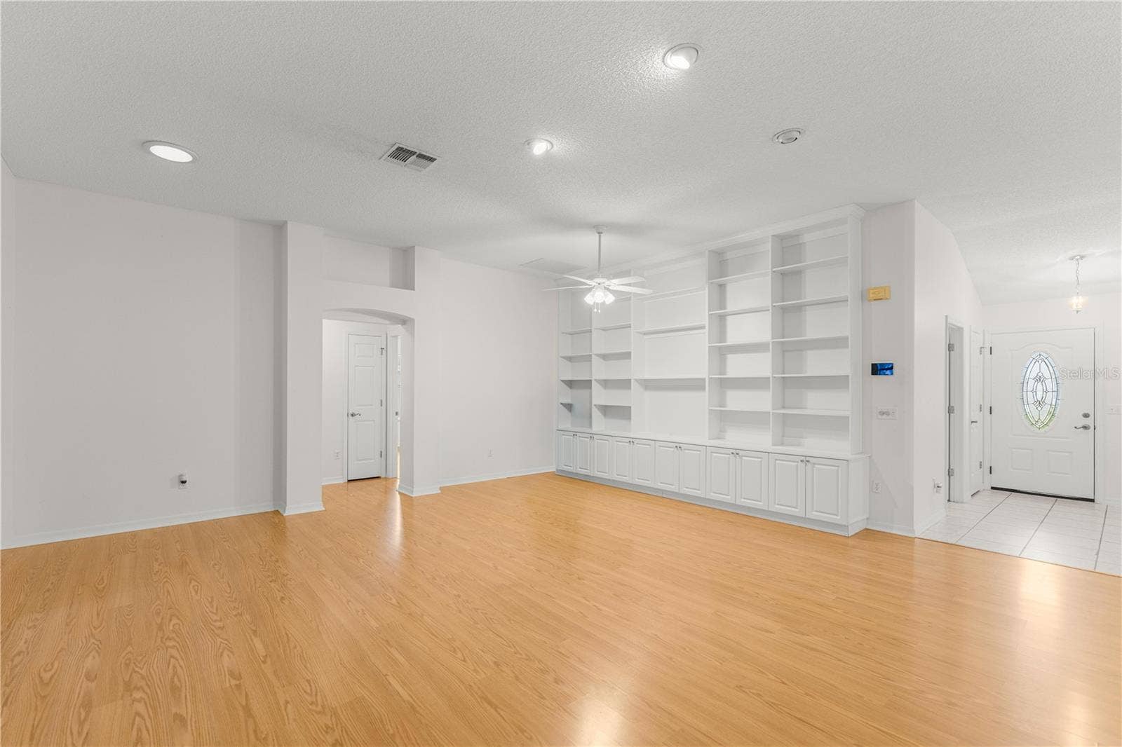 1232 CABELLA CIRCLE, The Villages, FL 32159 1232 CABELLA CIRCLE, The Villages, FL 32159