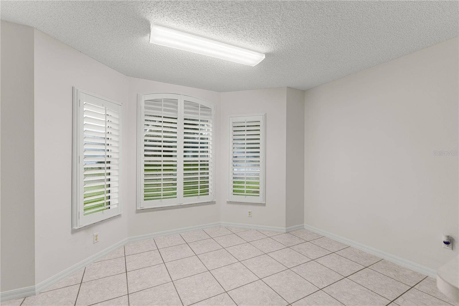 1232 CABELLA CIRCLE, The Villages, FL 32159 Eat-In-Breakfast Area