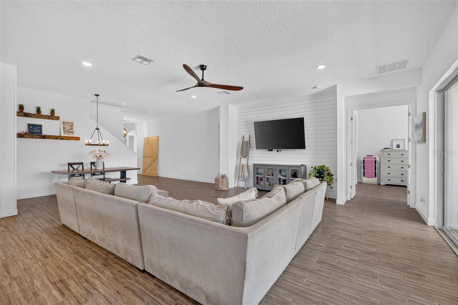 30308 ISLAND CLUB DRIVE, Tavares, FL 32778 30308 ISLAND CLUB DRIVE, Tavares, FL 32778