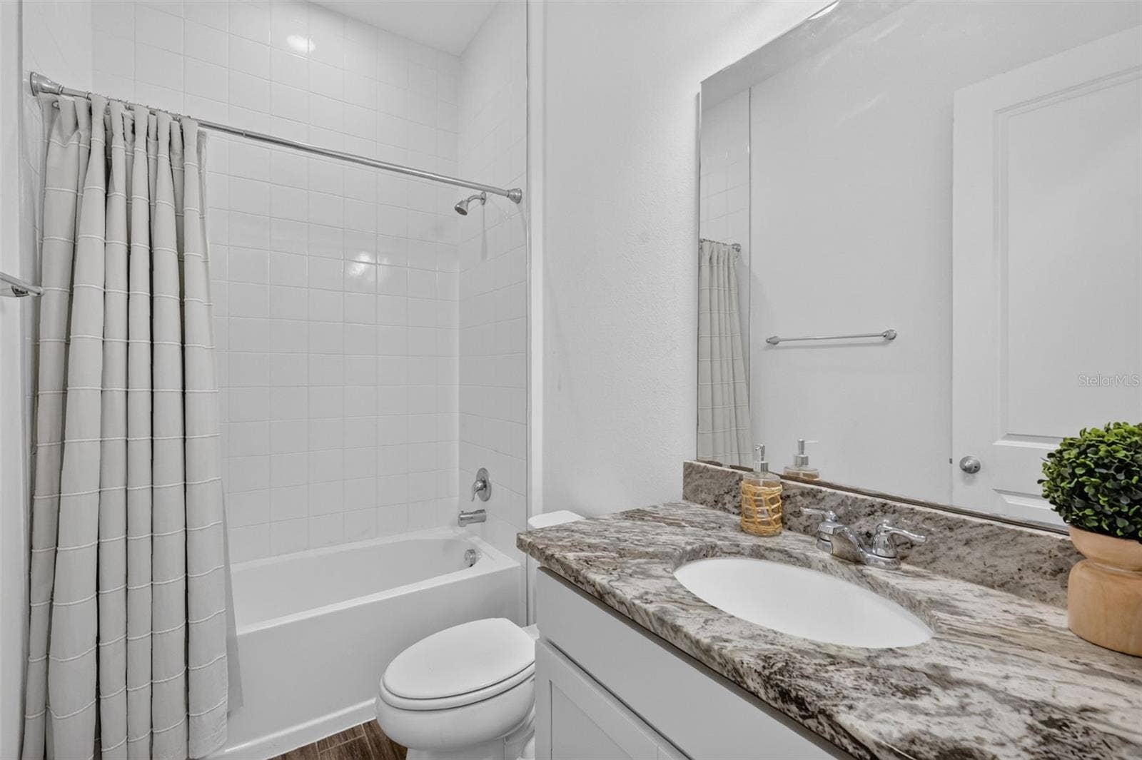 30308 ISLAND CLUB DRIVE, Tavares, FL 32778 30308 ISLAND CLUB DRIVE, Tavares, FL 32778