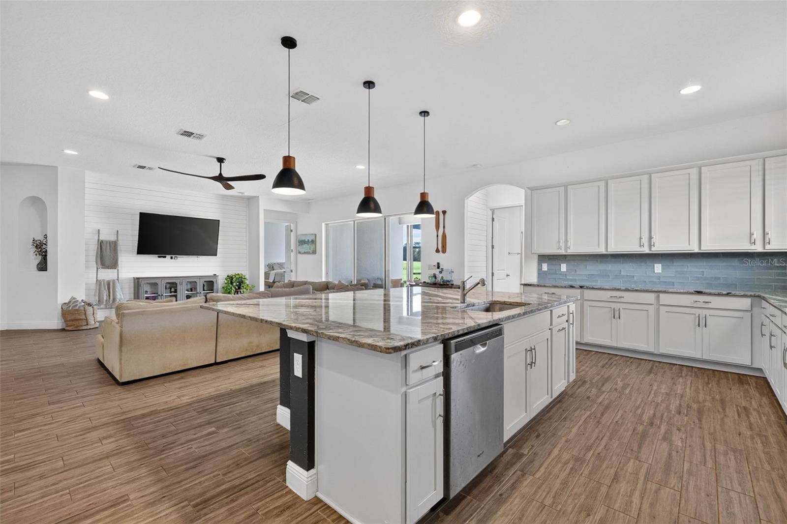 30308 ISLAND CLUB DRIVE, Tavares, FL 32778 30308 ISLAND CLUB DRIVE, Tavares, FL 32778