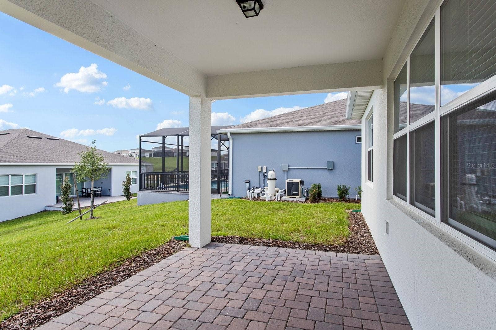 1323 ORANGE VALLEY ROAD, Minneola, FL 34715 Covered Lania