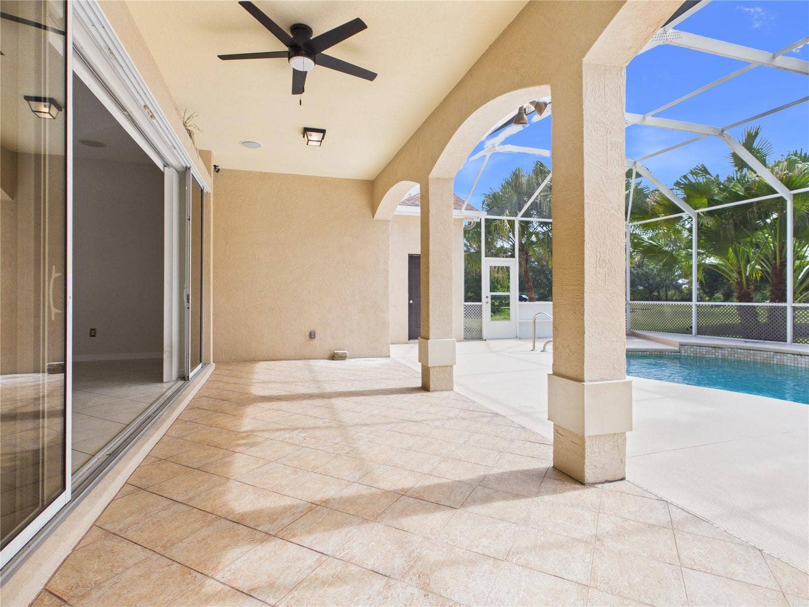 1802 ESTAFANA WAY, The Villages, FL 32159 Roof covered lanai
