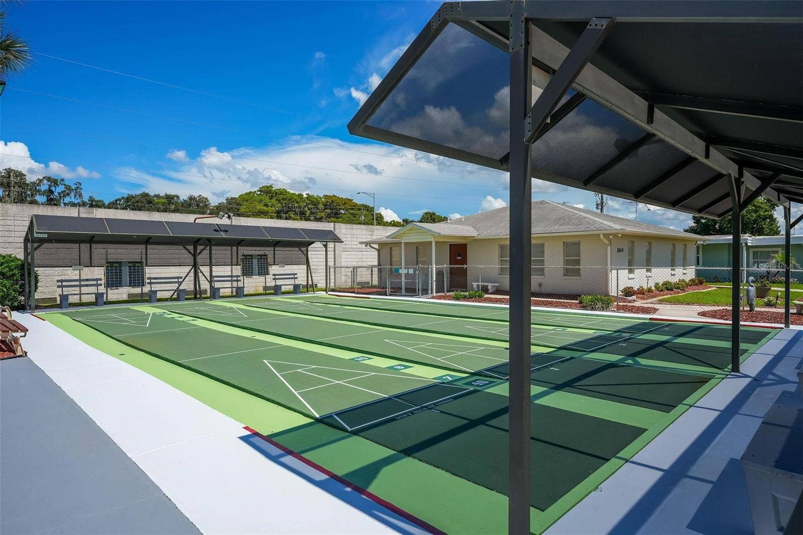 709 BENGAL AVENUE, Tavares, FL 32778 Shuffleboard Courts