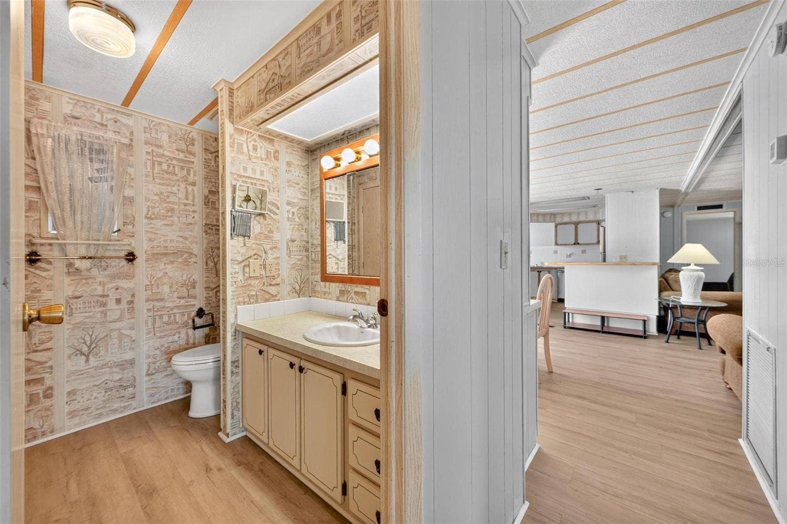 709 BENGAL AVENUE, Tavares, FL 32778 Secondary Bathroom